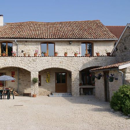Chez Catharina Oldtimer B&B Levoncourt  Екстериор снимка